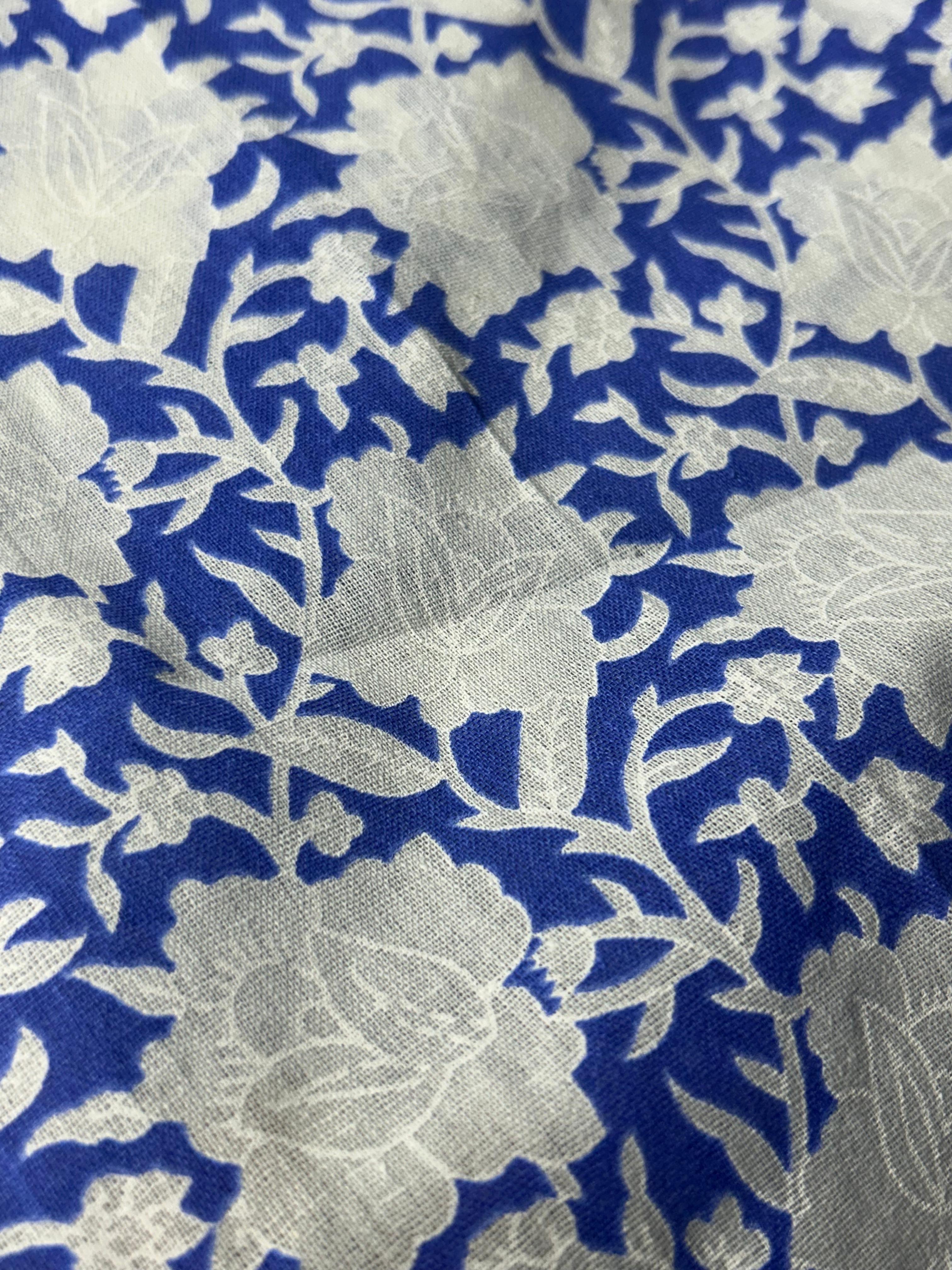 Azure Bloom Cotton Tunic – Crisp White & Blue Floral Artisan Top