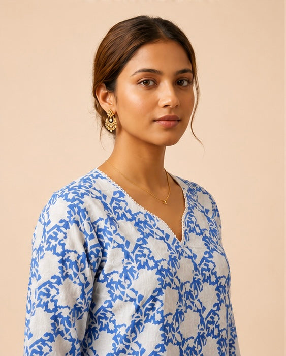 Azure Bloom Cotton Tunic – Crisp White & Blue Floral Artisan Top